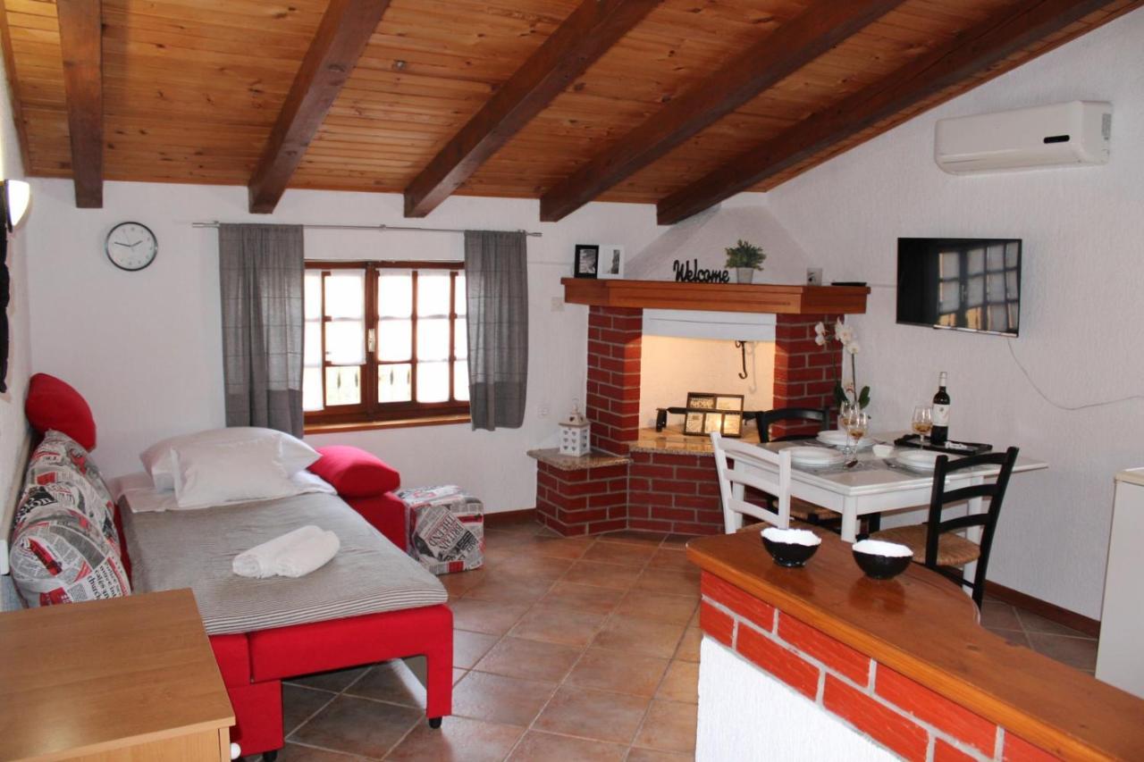 Lily'S Lovely Apartments فاجانا المظهر الخارجي الصورة