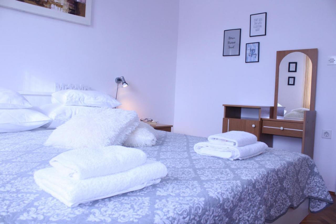 Lily'S Lovely Apartments فاجانا المظهر الخارجي الصورة