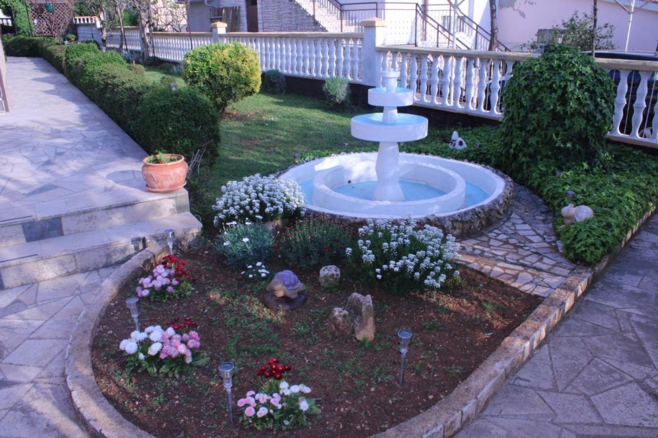 Lily'S Lovely Apartments فاجانا المظهر الخارجي الصورة