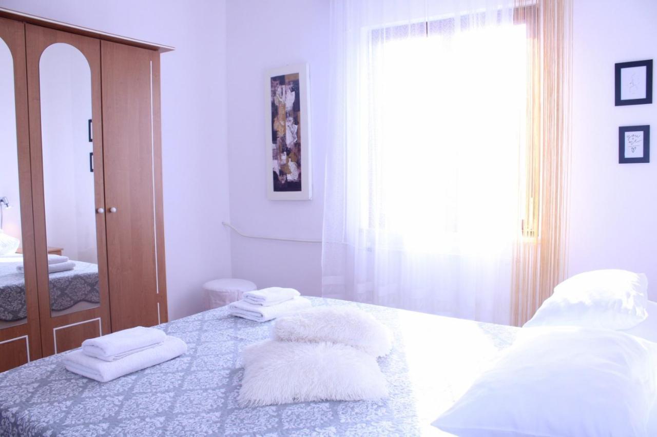 Lily'S Lovely Apartments فاجانا المظهر الخارجي الصورة
